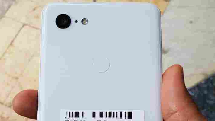 Purported Google Pixel 3 XL leak shows a white body and single rear camera